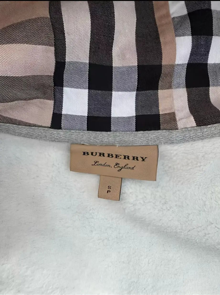 BURBURY ZIP UP